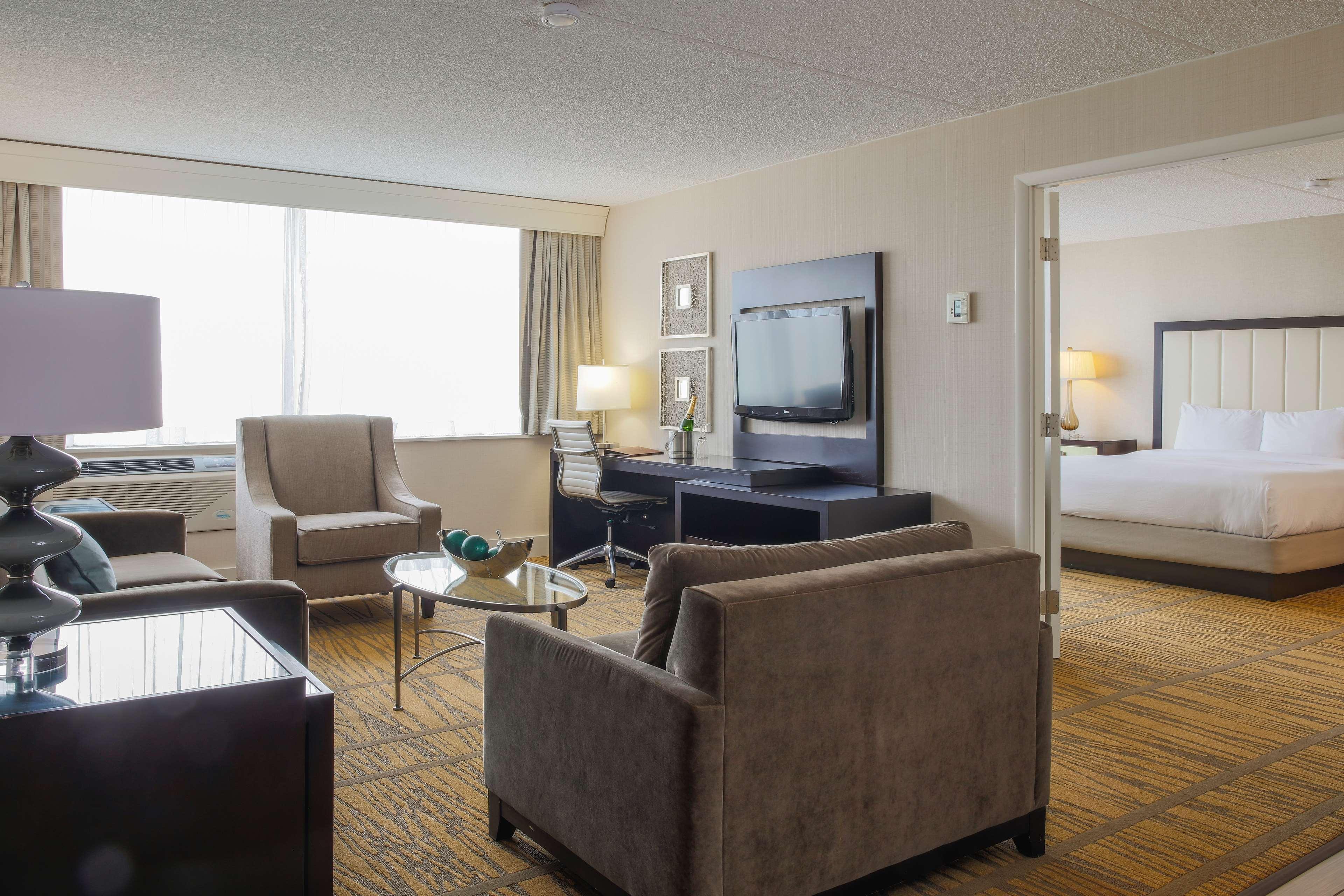 Doubletree By Hilton Rochester Henrietta Extérieur photo