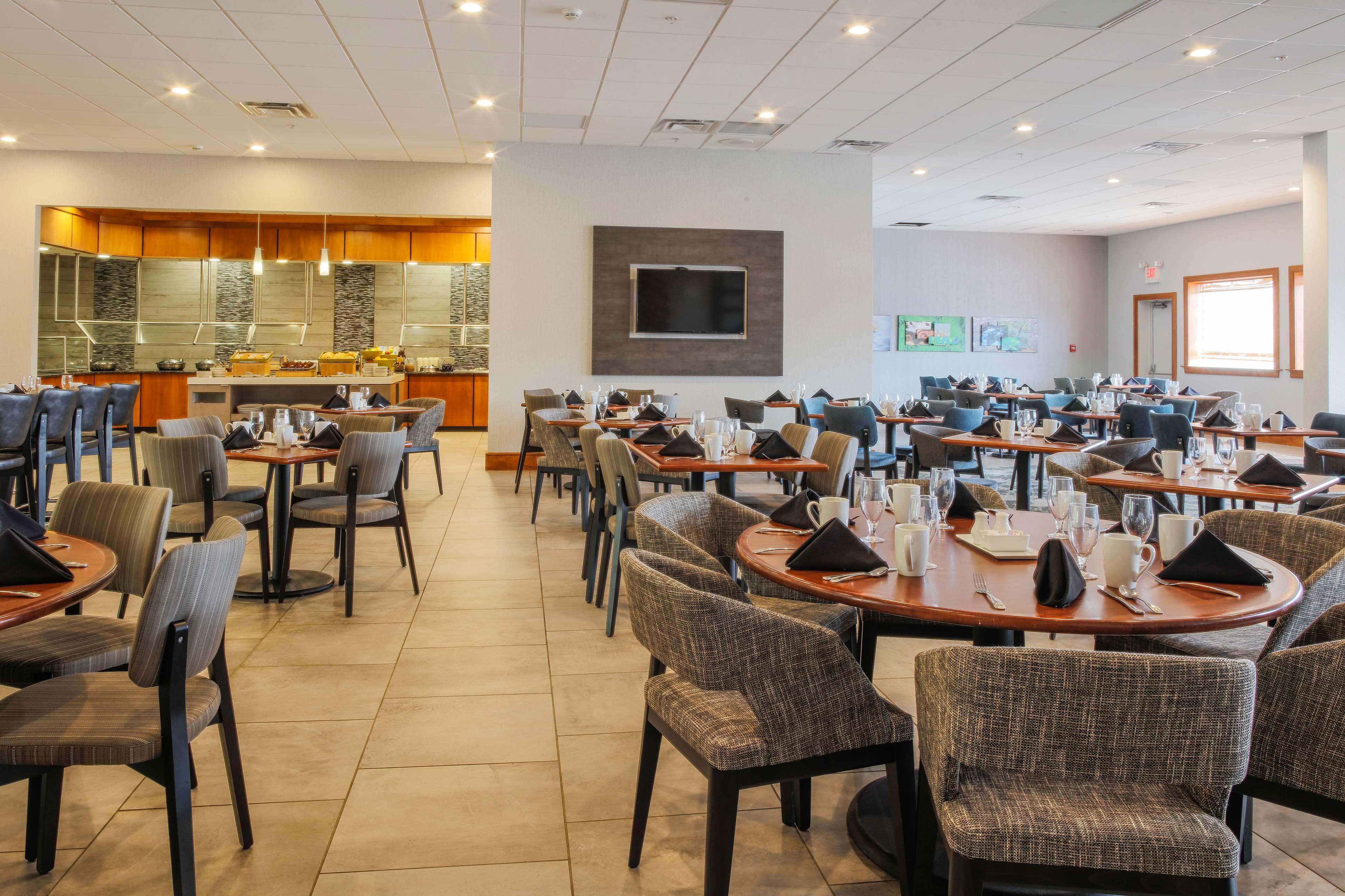 Doubletree By Hilton Rochester Henrietta Extérieur photo