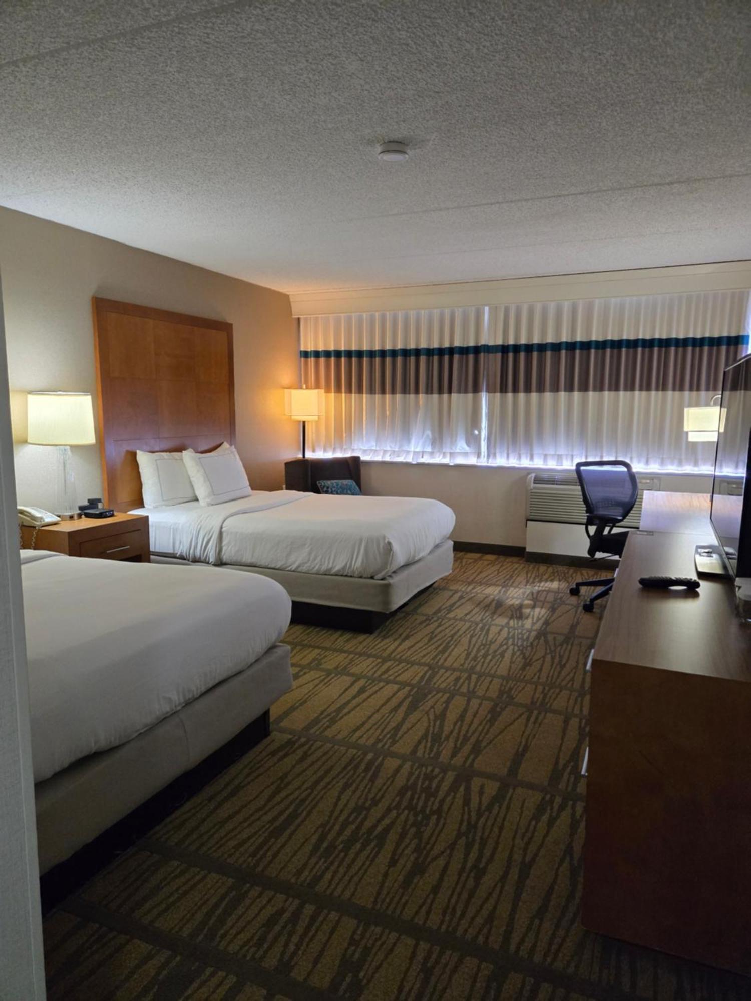 Doubletree By Hilton Rochester Henrietta Extérieur photo